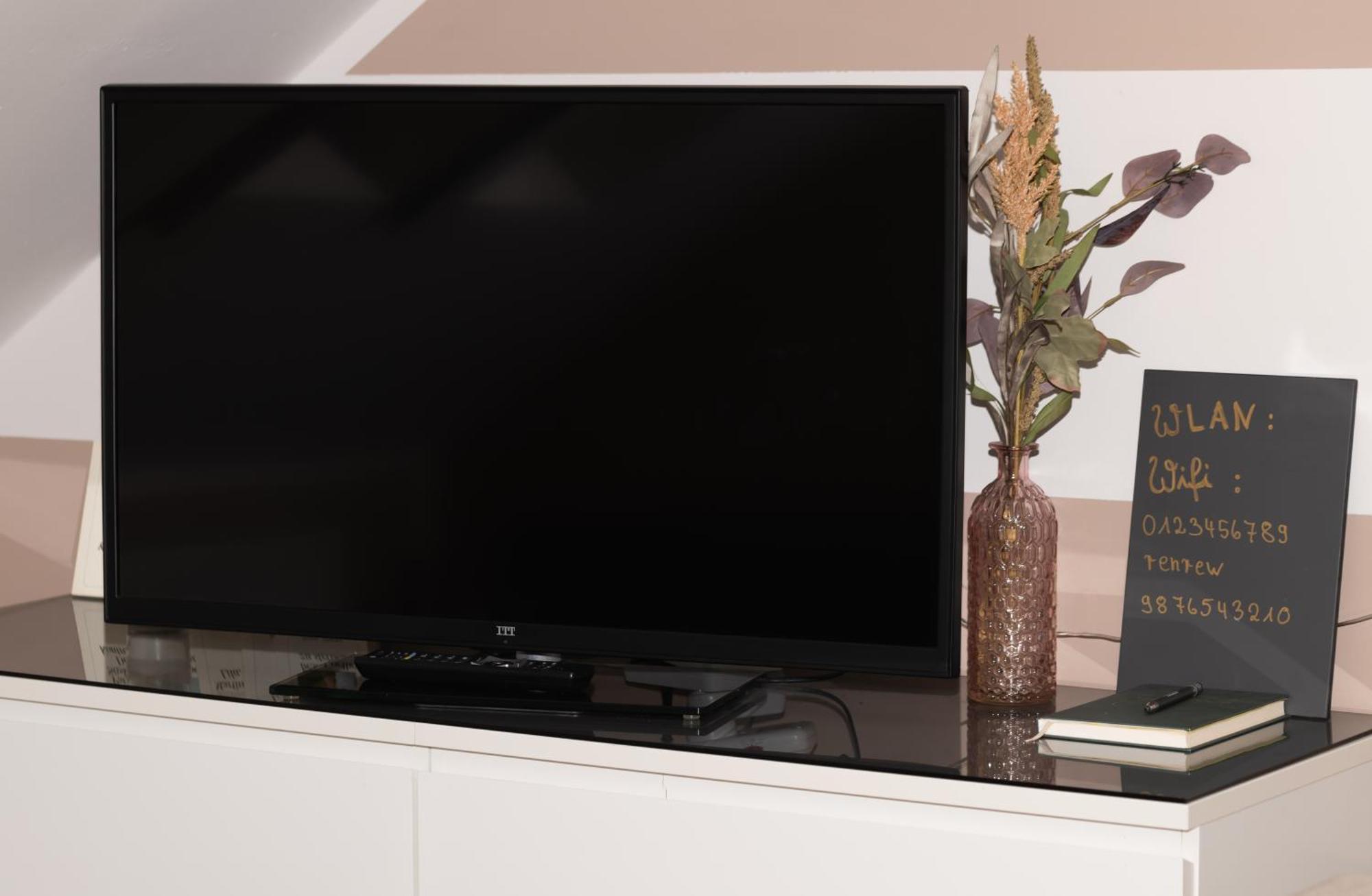 Moderne, Gemuetliche Dg-Wohnung In Ruhiger Lage Neunburg vorm Wald Ngoại thất bức ảnh